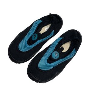Water shoes youth size 3 or ladies size 5